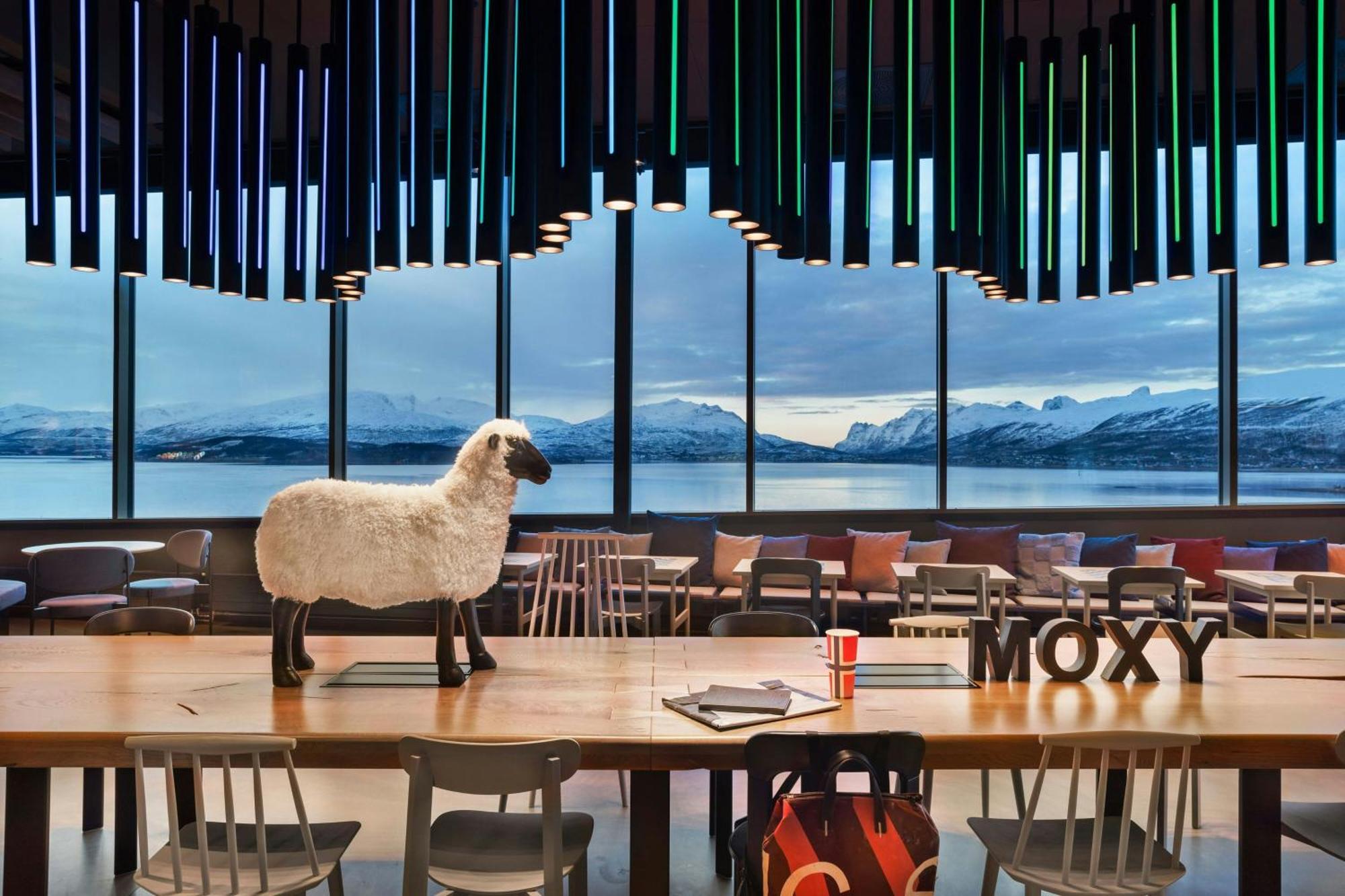 Moxy Tromso Tromsø Exterior foto