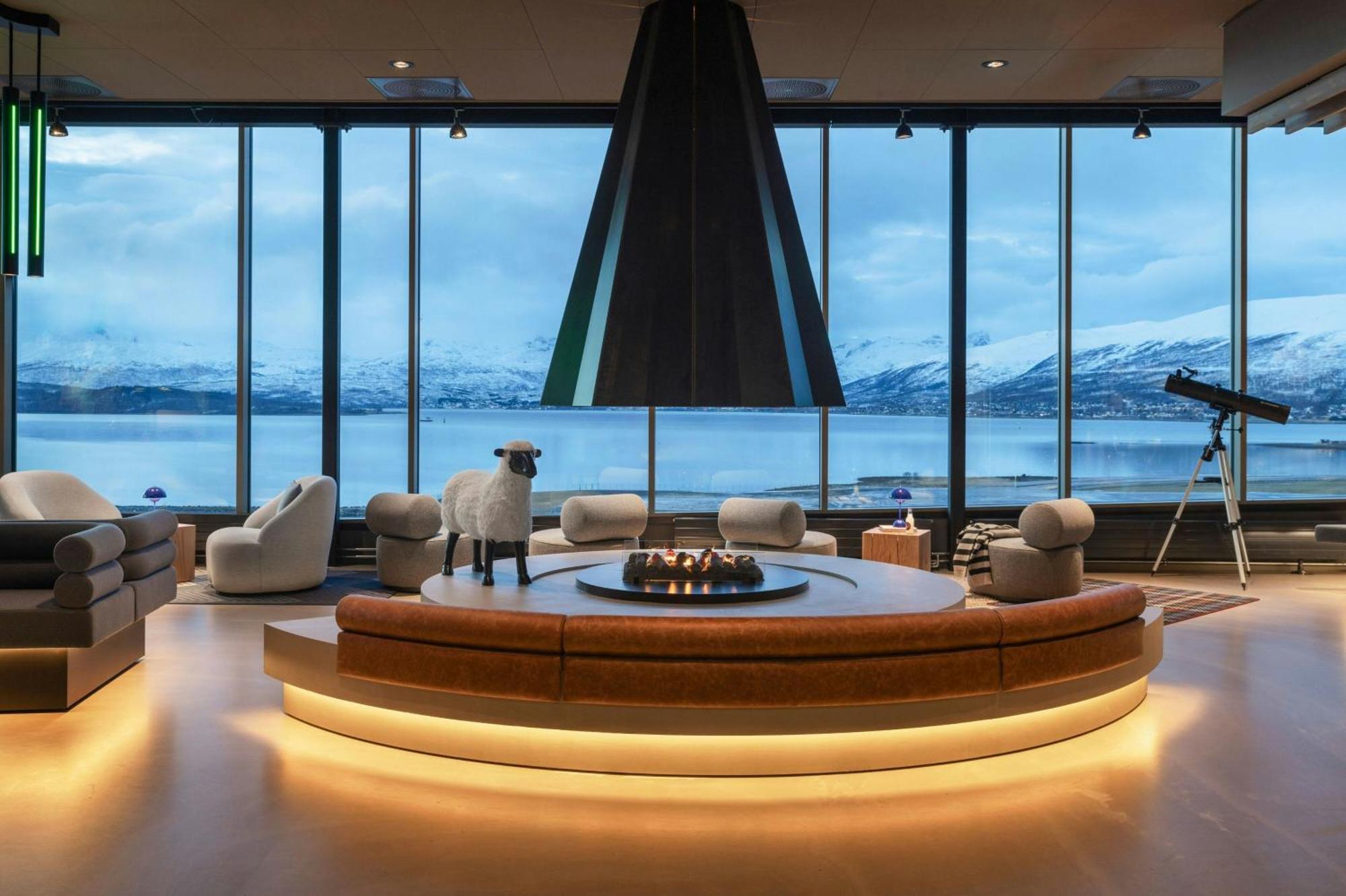 Moxy Tromso Tromsø Exterior foto